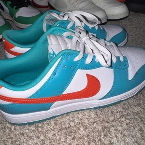 Nike Turquoise and Orange Low-Top Sneakers